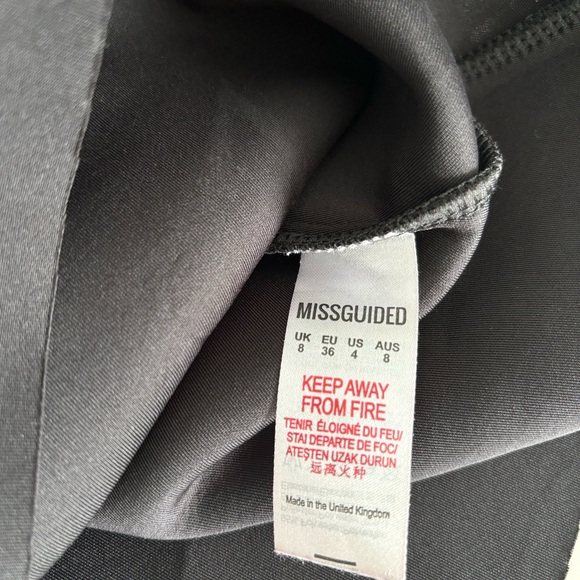 MISSGUIDED SCUBA PEPLUM TOP SIZE 4 NEW - Picture 3 of 3